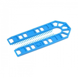 100mm x 43mm x 3mm Thick Plastic Packing Shims pack of 200 (blue), Centre slot suits M12 bolts